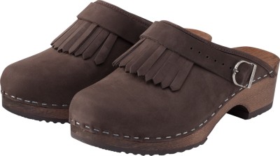 Fringe Clogs