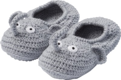Crochet Booties For Little Feet